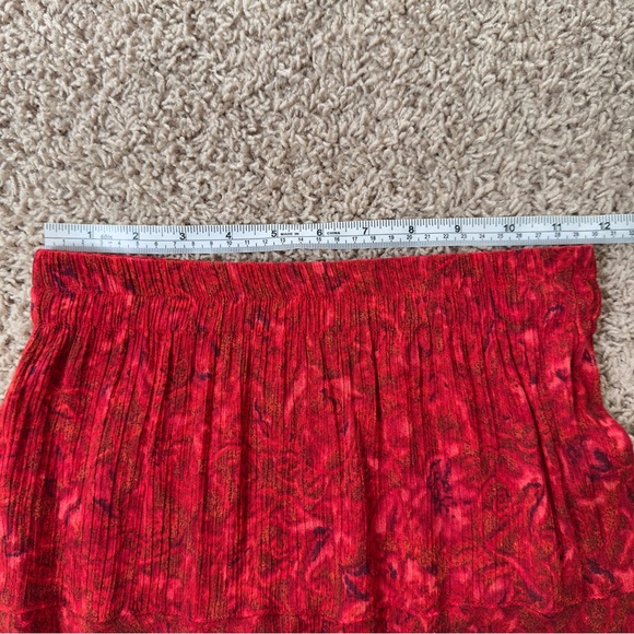 Carole Little Red Skirt - Picture 6 of 6